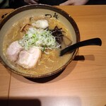 Menya Tsukushi - 味噌ラーメン