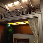 中国飯店 富麗華 - 二階大広間での二胡と箏の生演奏