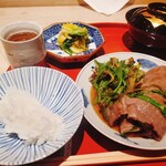 肉屋 田中 - 