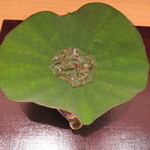 神保町 傳 - じゅんさい　いろいろな食感と共に