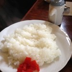 あいらんど - ご飯(定食)　ご飯も湯気が。