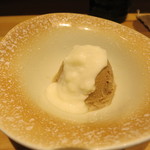 日本料理 みや  - 黒糖アイス　クリームチーズジュレ