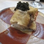 寿司栄 - 真河豚の白子　キャビア乗せ　握り