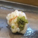 寿司栄 - オニ海老　オニ海老の卵付き