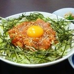 倉 - マグロのタルタル丼