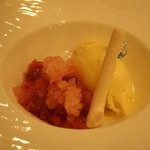 saveur - メレンゲが細長い　　自家製アイスと