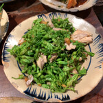 Cục Gạch Quán - 