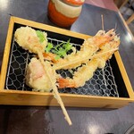 鮮魚の桶盛りと創作天ぷら 天しゃり - 