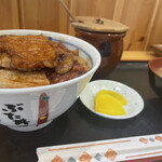 ぶた丼のとん田 - 
