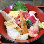 KANSEI - お刺身丼