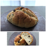 菓子とパン 大楠 - ◆黒糖レーズンパン(268円）・・生地の食感がいいですね。もう少しレーズンが欲しいかしら。