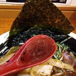 俺の中華たなか家 - (゜o゜; ！!「濃口〜」は醤油が際立つ色合いのスープになっています(^o^)v