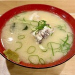 200418209 - 鯛のあら汁