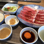 Puremiamu Karubi - 炙り牛すき焼き＆焼きしゃぶランチ（1,738円）