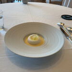 オーベルジュ・ド・リル ナゴヤ - プレデセール。いるふろったんと、めるごーるど、メレンゲ？デセールはよくわからないけど、美味かった。