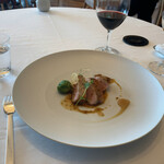 オーベルジュ・ド・リル ナゴヤ - ヴィアンドは、群馬県加藤ポークのグリル(炭火焼き)。シュークルートとソース・ムータルドで、ここにきてビストロっぽい正統派で食べ馴染みある料理で、ちょっとホッとした。