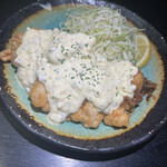 肉と魚とめん料理が充実している店 なにがし - 