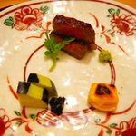 赤坂 詠月 - 【佐賀県産黒毛和牛、水茄子、チェダーチーズ】◎2013/7