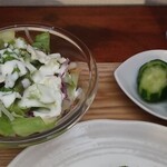 キッチン ブルー グローブ - サラダ、お新香のアップ