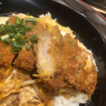 遊食豚彩 いちにいさん - 黒豚ロースカツ丼1280円