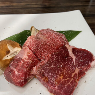 炭火焼肉 伊賀よし - 料理写真: