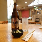 やぶ善 - 瓶ビール (アサヒスーパードライ中)、630円。