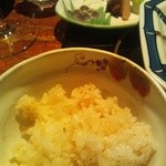 銀座うかい亭 - 絶品ガーリックライス＆お漬物