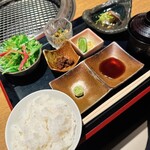 Yanagibashi Yakiniku Waniku - 