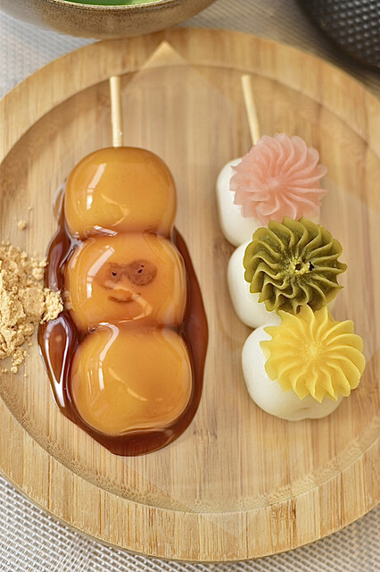 眼鏡屋さんのみたらし団子はメガネっ子⁉️可愛すぎる京都和