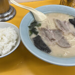 ラーメンショップ - ご飯と一緒に