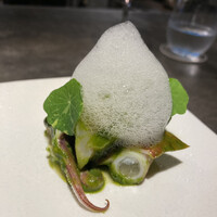 イナカーザ - 魚料理　海の幸ののジェノベーゼ、貝の泡