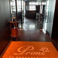 Prime42 steakhouse & sky bar - 