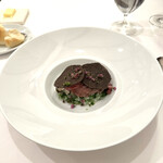 ラ・トゥーエル - ❻カキ、軽く炙った和牛、貝の出汁と青海苔のリゾット、黒トリュフ。