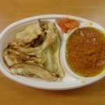 ラム - 500円弁当（チキンカレーとナン）