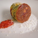 アーリア ディ タクボ - 風の丘ズッキーニのフリタッータ アラビアータ・ソースとパルミジャーノ・チーズで3