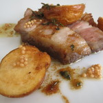 アーリア ディ タクボ - 三重県松坂豚の炭火焼き アンチョビバター・ソース3