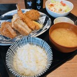 Shabushabu Onyasai - 4種ミックスフライ定食