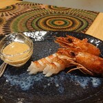 Shrimp and beer La maschera - 赤エビの炙り