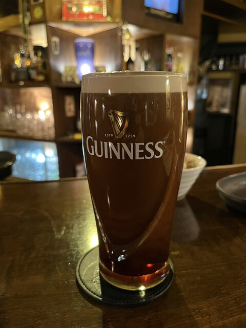 IRISH PUB EILEY'S 本町店（アイリッシュパブエイリーズホンチョウテン） - 五稜郭公園前（バー）