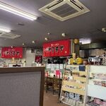 ラーメンだるまや - 店内