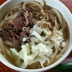 天下GO!麺 - 肉うどん\400　：　白ごま・鰹節が良い香りです。エッジの効いた直麺は他店に無い珍しいタイプです。