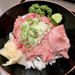 まぐろ丼　加一 - 