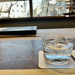 Washoku Itagaki - 水までも素敵なコップ。