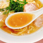 横浜らーめん 本牧家 本店 - らーめん 並