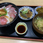 Gunjou - 海鮮丼