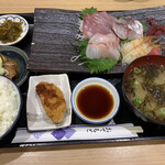 Gunjou - 刺身定食