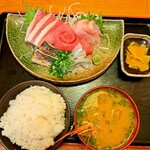 呑み食い処 なぶら - 刺身定食(夜)