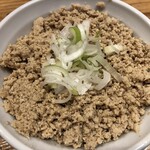 麺屋鈴春 - 鶏挽肉丼