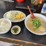 長浜ラーメンとん吉 - ラーメン定食♪