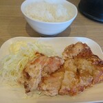 Menya Kotetsu - 定食の小ライスと塩ザンギ